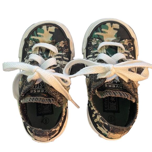 Converse Camouflage Paint Drip Shoes Toddler Size 5 EUC - Picture 4 of 8
